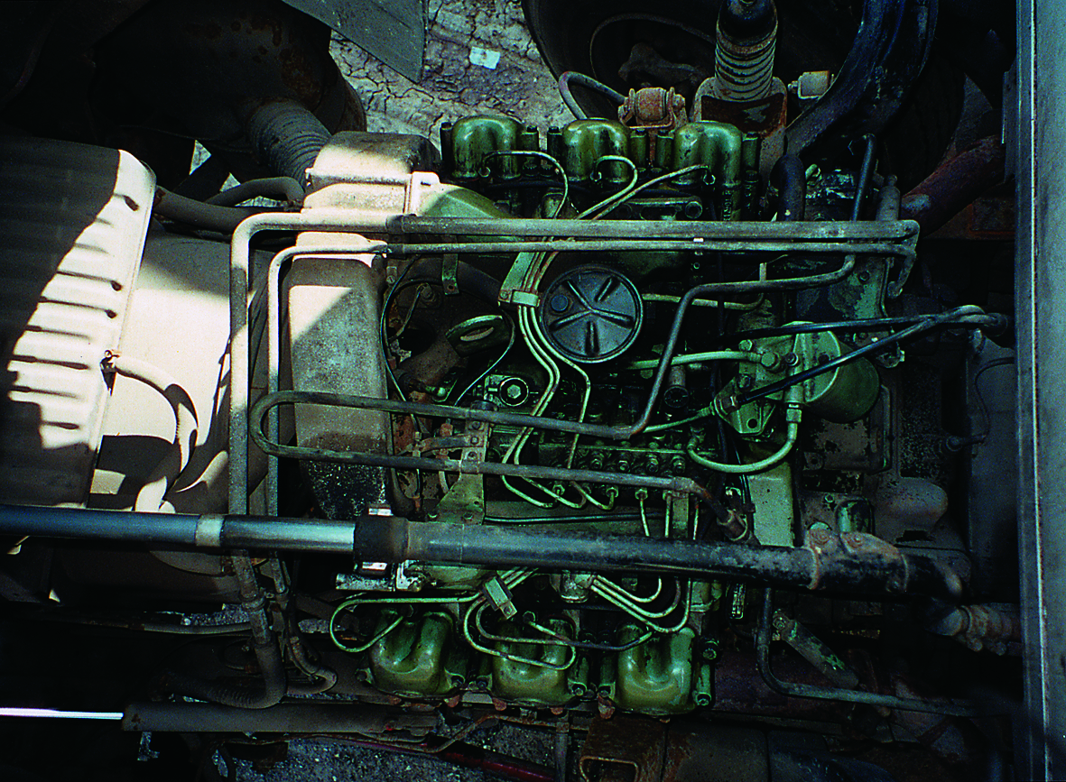 V-образный шесгицилиндровый атмосферный двигатель ОМ 421