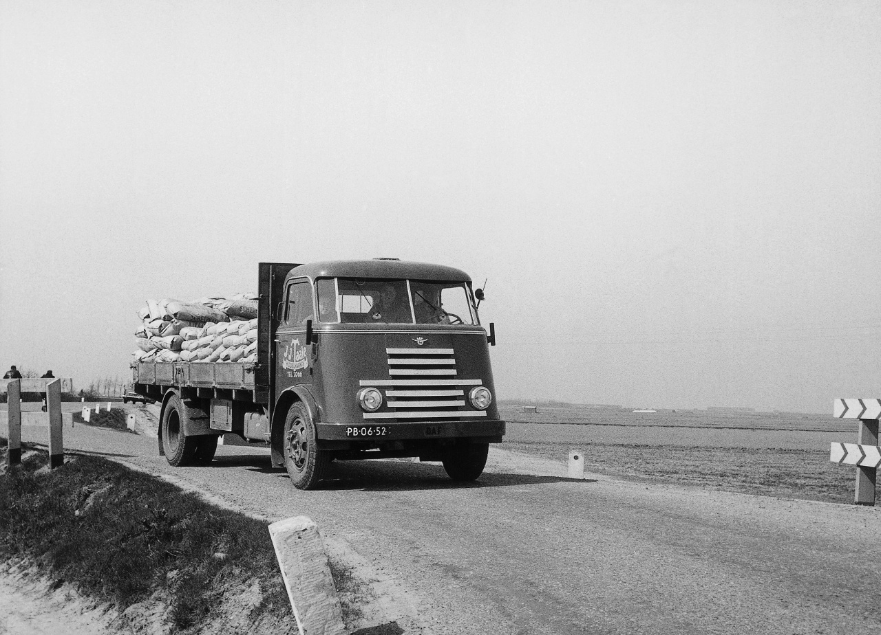1949-truck-chassis.jpg