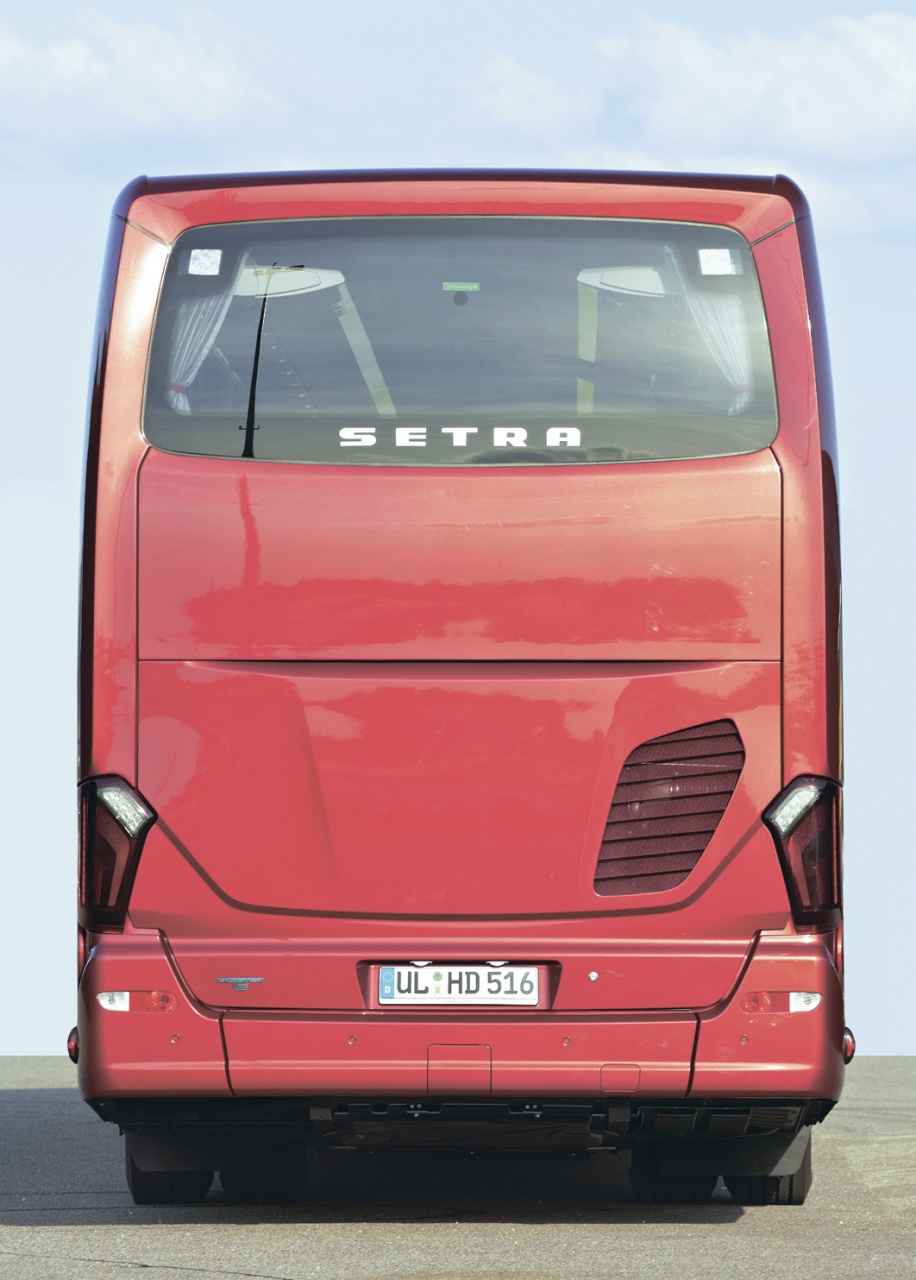 62__AT6-2.jpg