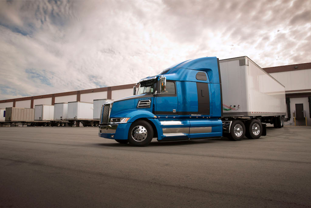 Western-Star--5700XE_1.jpg