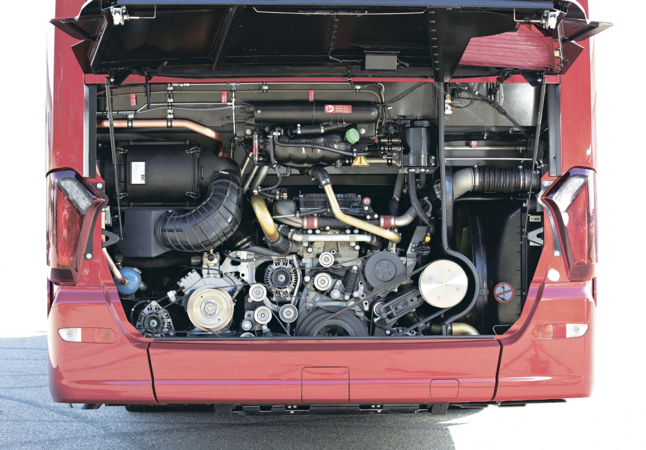 63__AT6-1.jpg