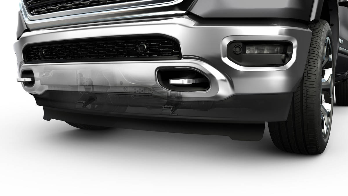 Передний бампер Dodge Ram 1500 2019, противотуманки, решетка радиатора