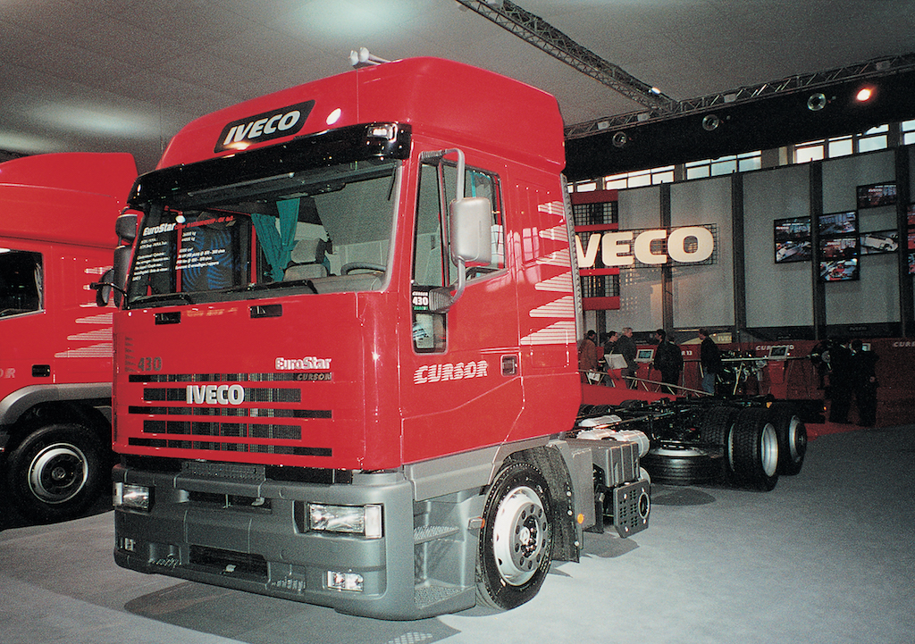 Iveco EuroStar с пневмоподвеской на всех колесах