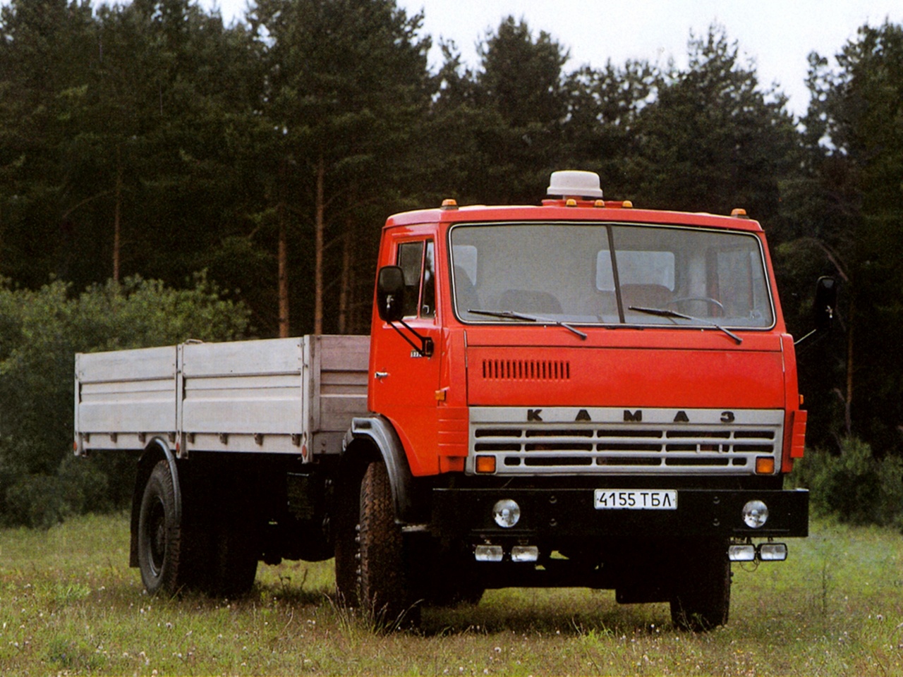 Бортовой грузовик КАМАЗ-5325 (1988 год)