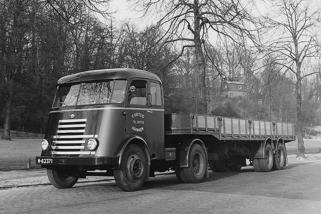 DAF T60 1950 год. Первый DAF с кабиной.jpeg